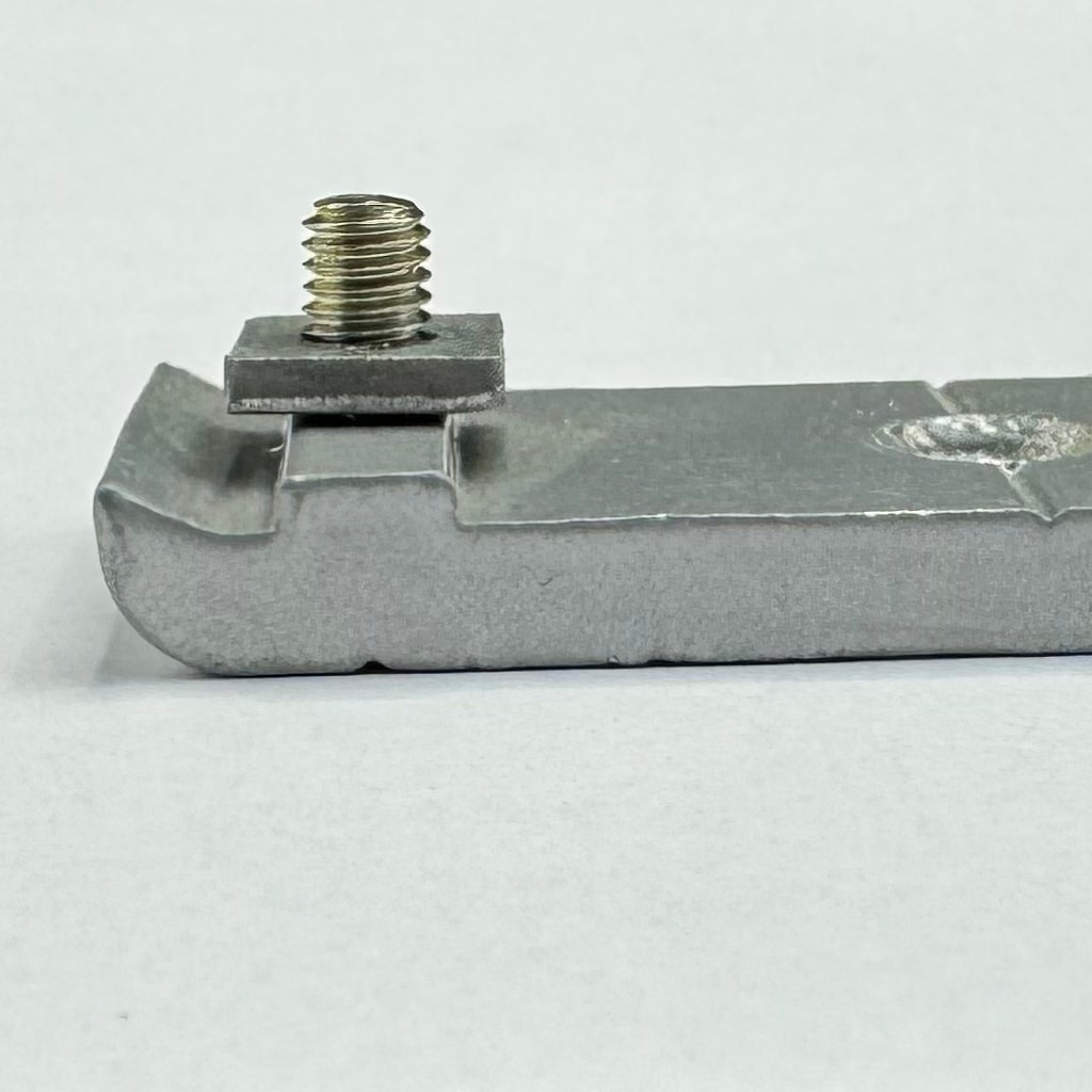 پایه مینیمال آلومینیوم پیچ بلند درجه یک - تصویر 2